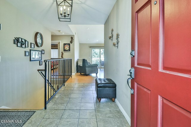 Property Photo:  434 Vista Dorado Lane  CA 91377 