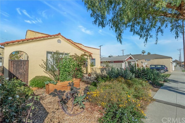 Property Photo:  175 E Pleasant Street  CA 90805 