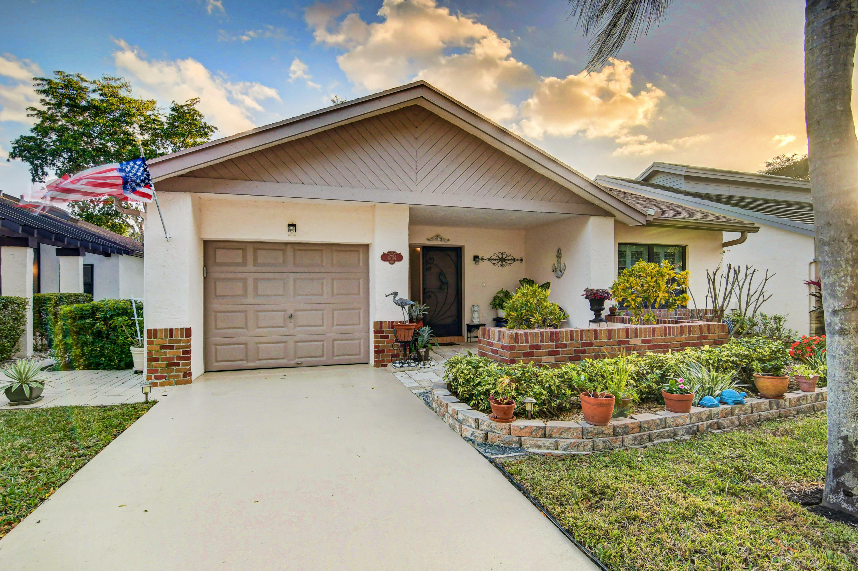 Property Photo: 4734 Fancy Leaf Court FL 33436