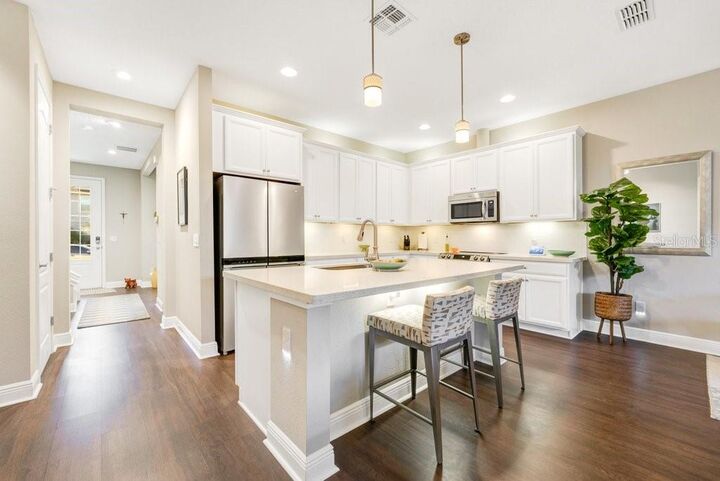 Property Photo:  15422 Honeybell Drive  FL 34787 