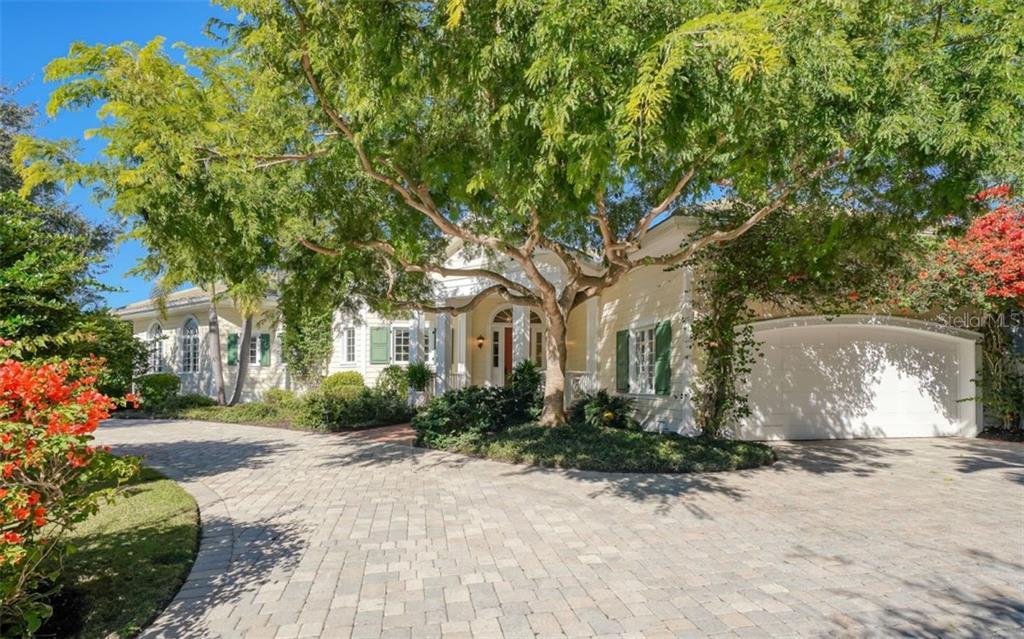 Property Photo: 268 Robin Drive FL 34236