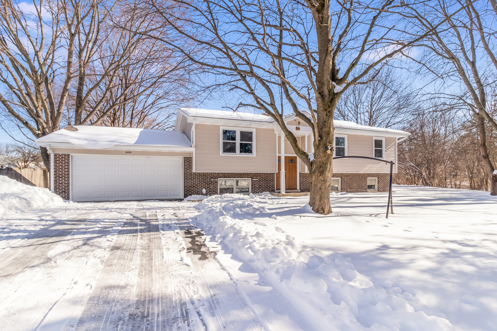 10S191 Alago Road  Naperville IL 60564 photo