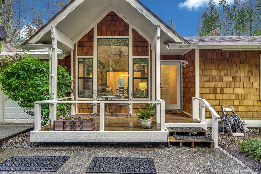 Property Photo: 42504 SE 175th Place WA 98045