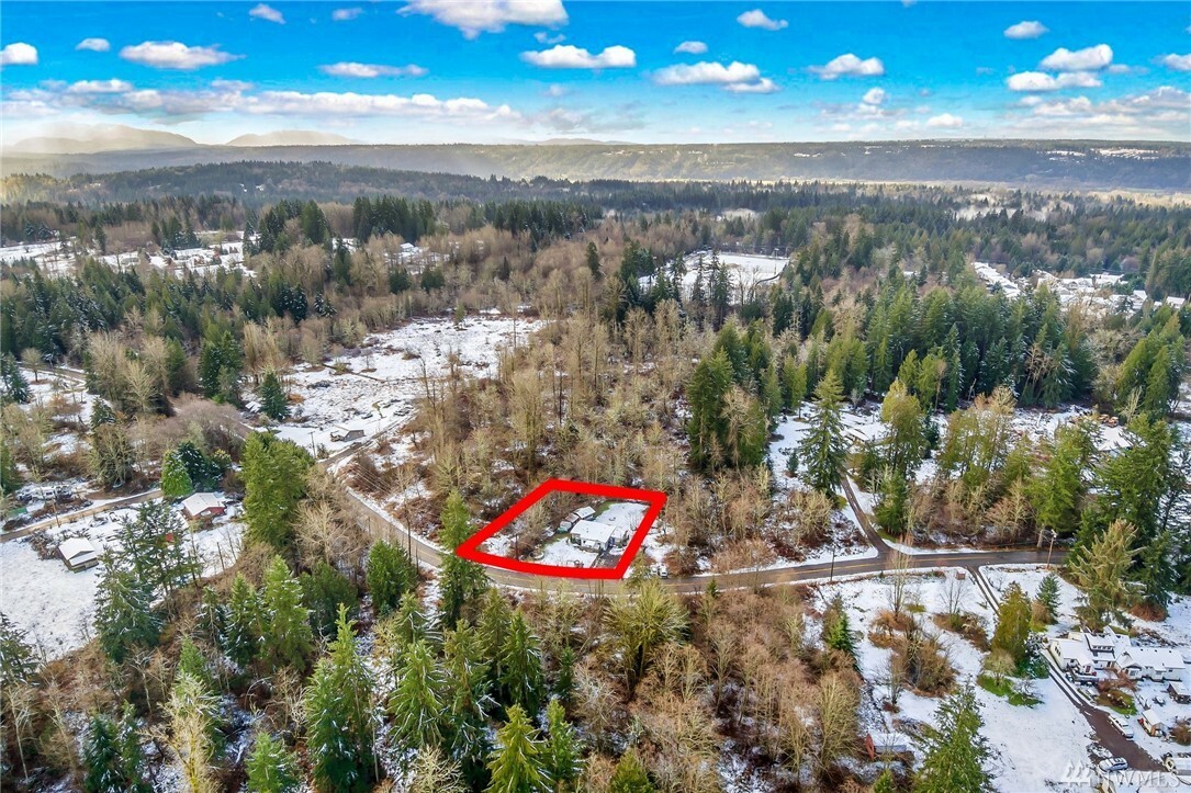Property Photo: 14039 Batten Rd NE WA 98019