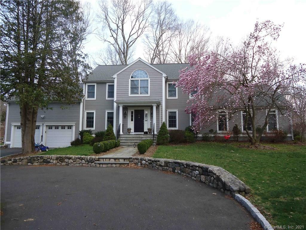 16 Woodley Road  Stamford CT 06903 photo