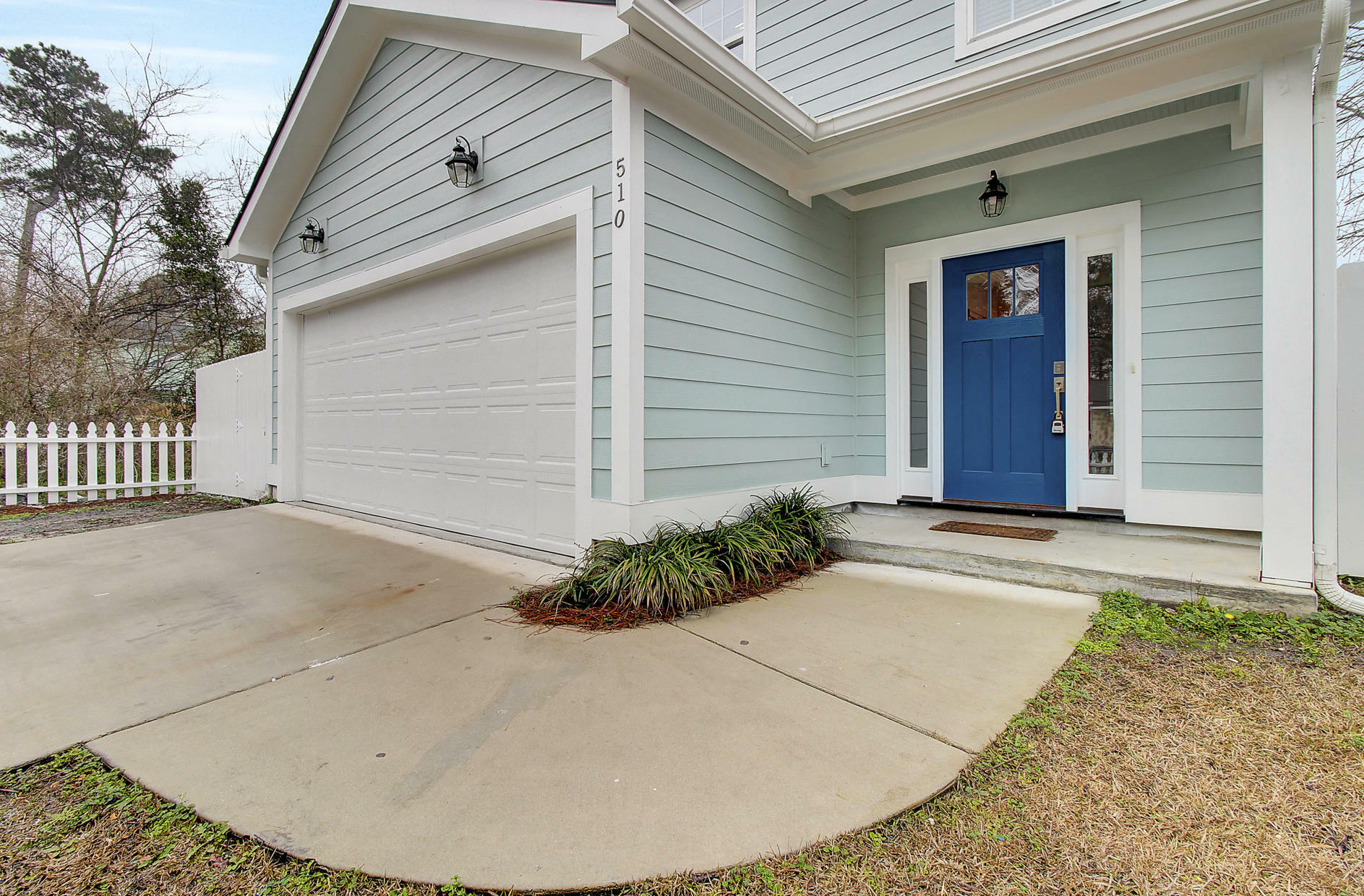 Property Photo:  510 E Richardson Avenue  SC 29485 