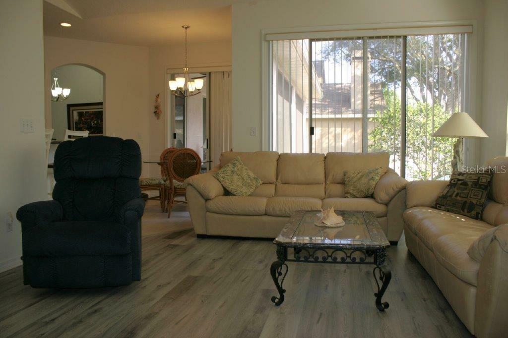 Property Photo:  1816 Wood Bend Street  FL 34689 