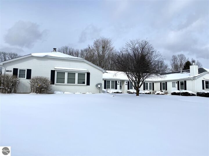7178 Cherrywood Court  Traverse City MI 49686 photo