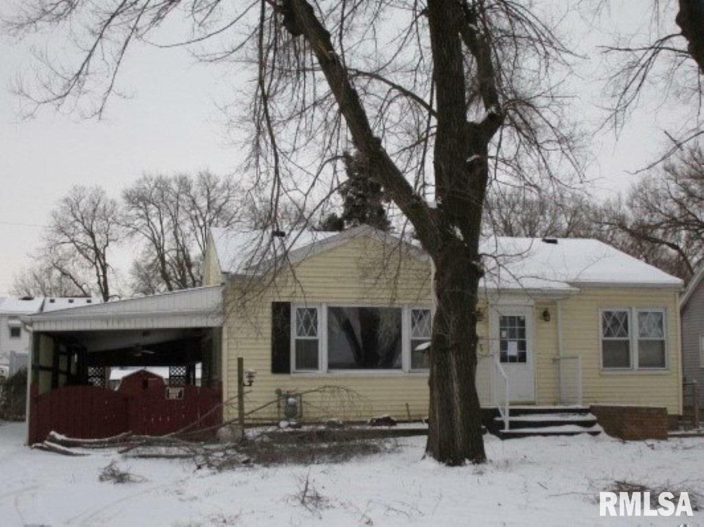 Property Photo:  1512 Bacon  IL 61554 