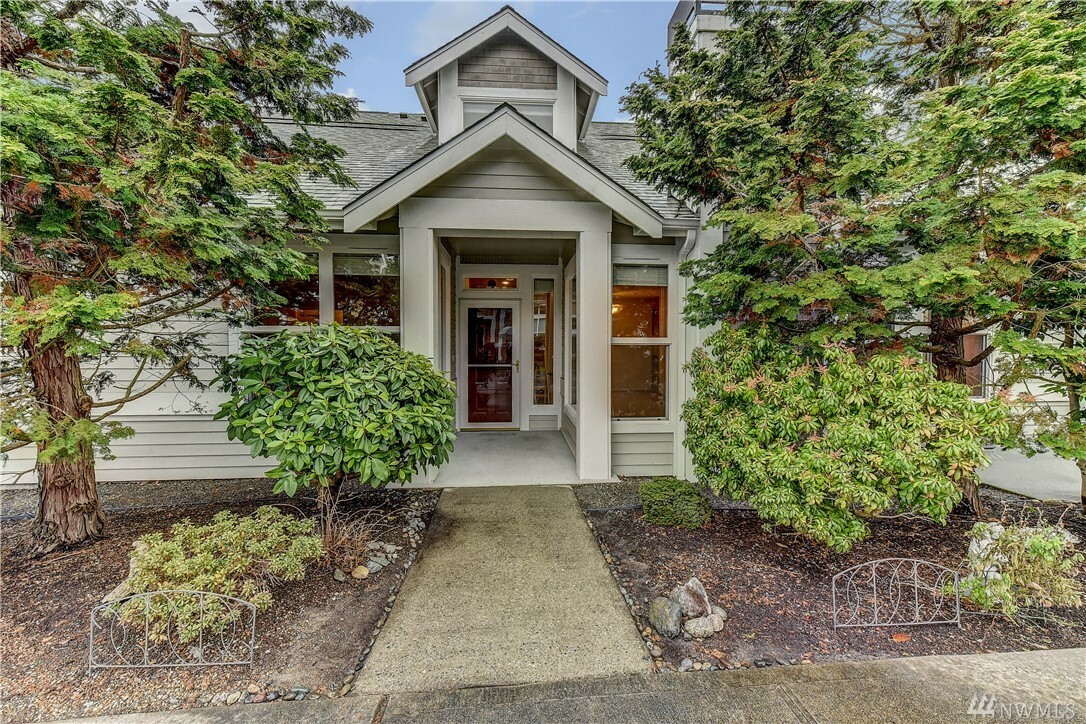 Property Photo:  9204 157th Place NE B304  WA 98052 