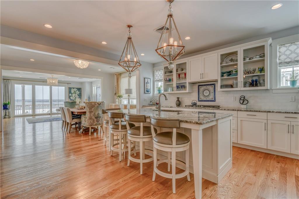 Property Photo:  41 Yardarm Dr  RI 02878 