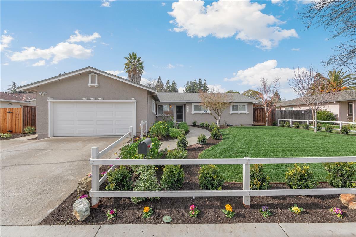 Property Photo:  8193 Daisy Lane  CA 95020 