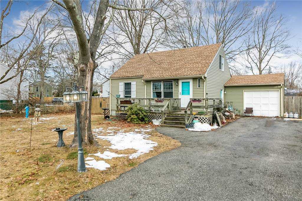 Property Photo:  31 Ann Road  NY 11951 