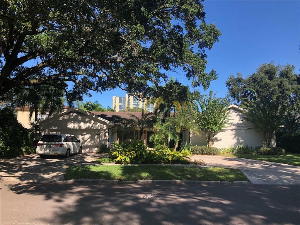 Property Photo:  2821 W Fountain Boulevard  FL 33609 