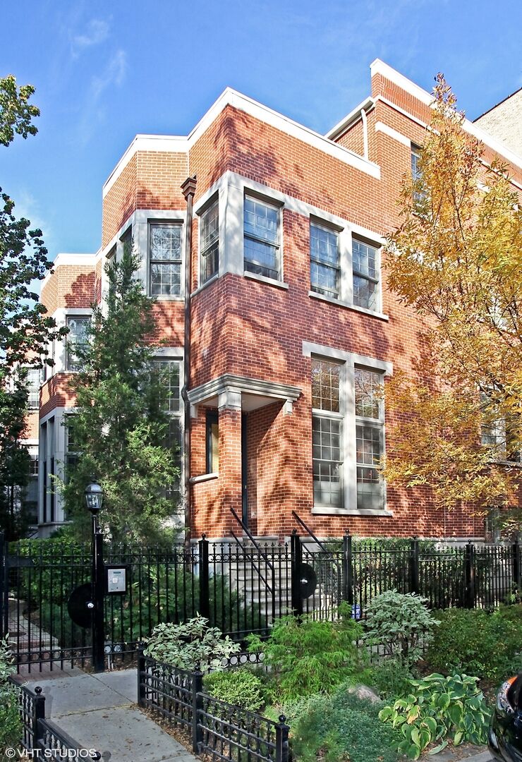 Property Photo:  24 N Ada Street A  IL 60607 