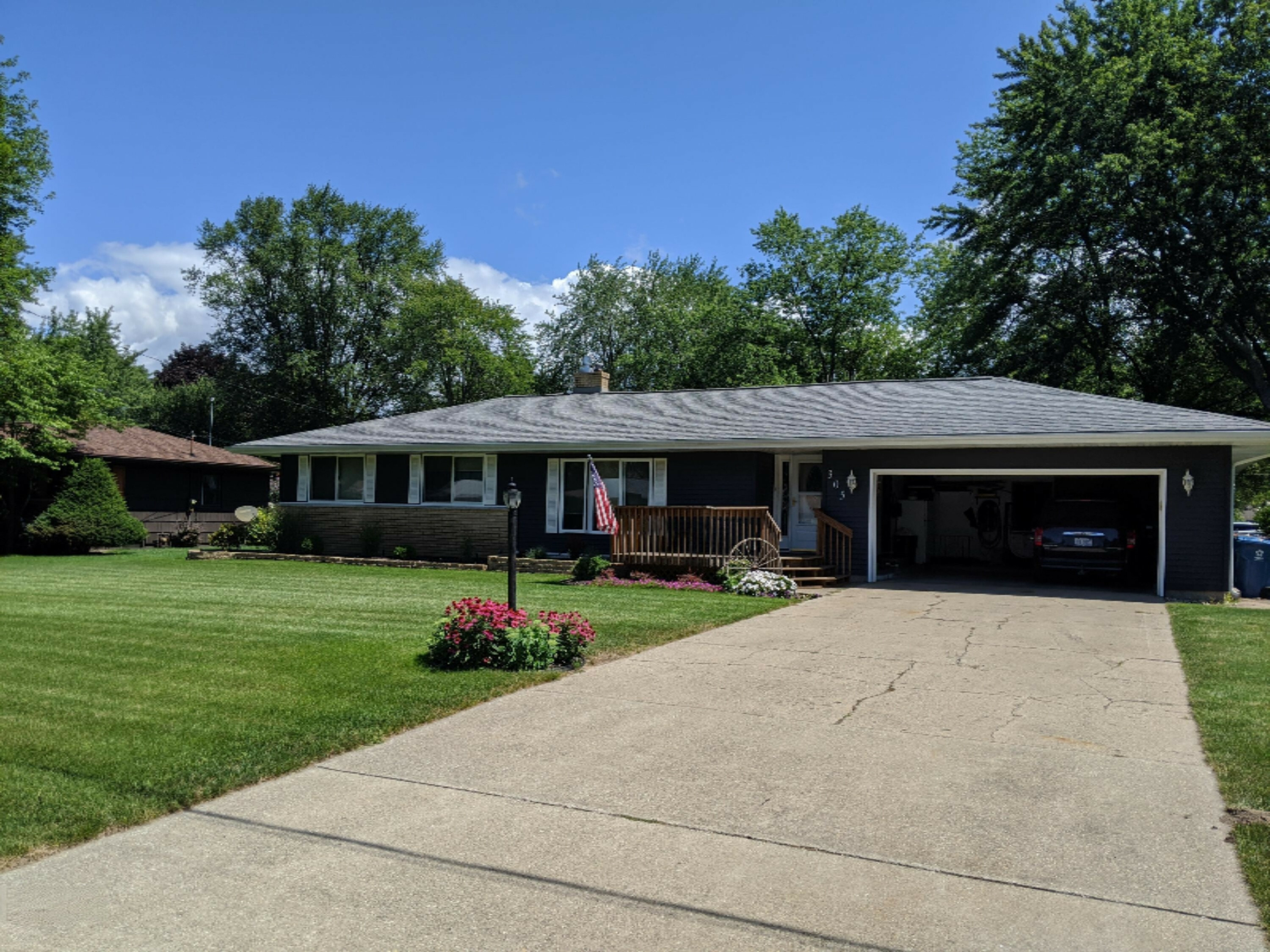 Property Photo:  305 N 145th Avenue  MI 49424 