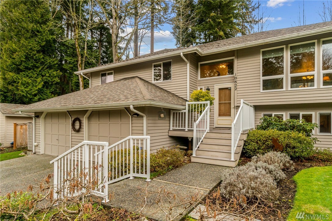 Property Photo:  10822 NE 182nd Ct  WA 98011 