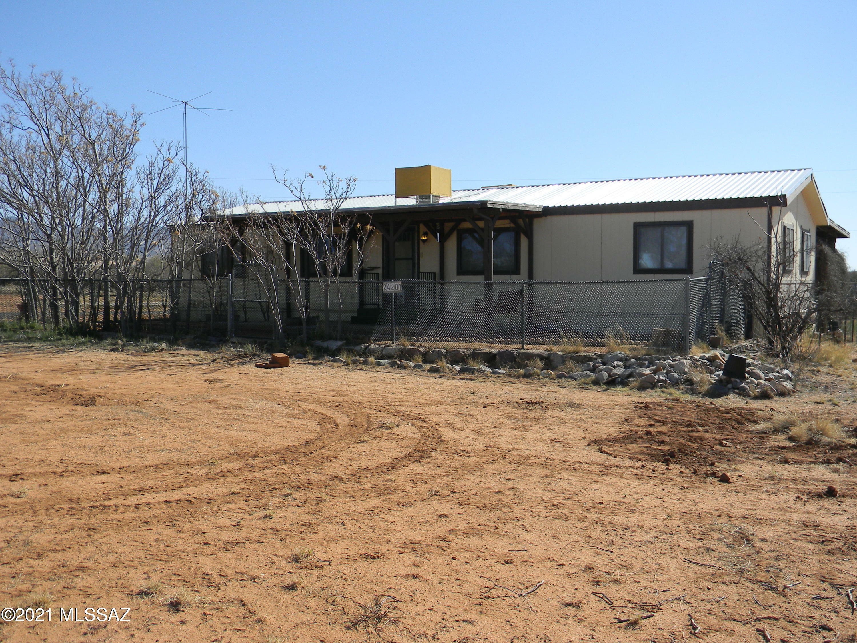 Property Photo:  24201 E Tonopah Trail  AZ 85602 