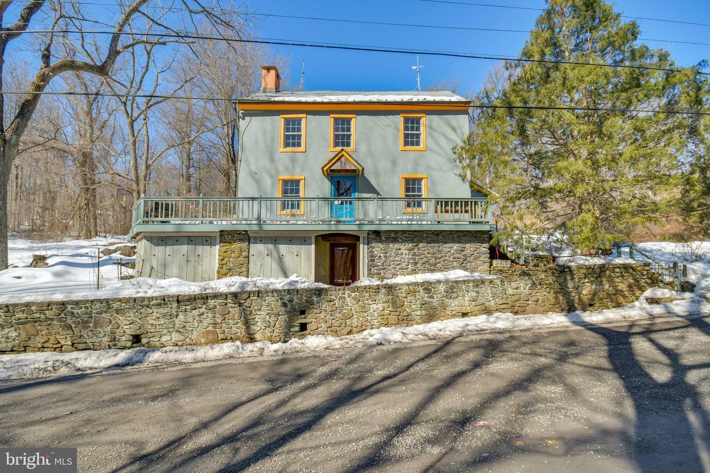 Property Photo:  150 Woodland Drive  PA 18972 