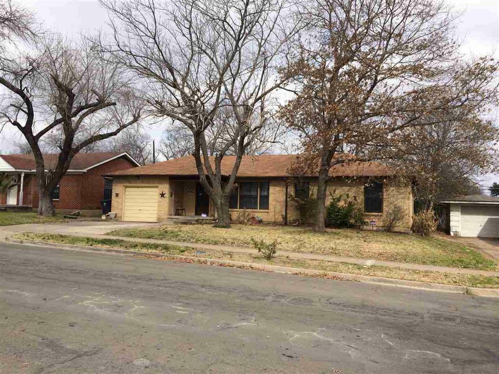 Property Photo:  701 Camp Drive  TX 76710 