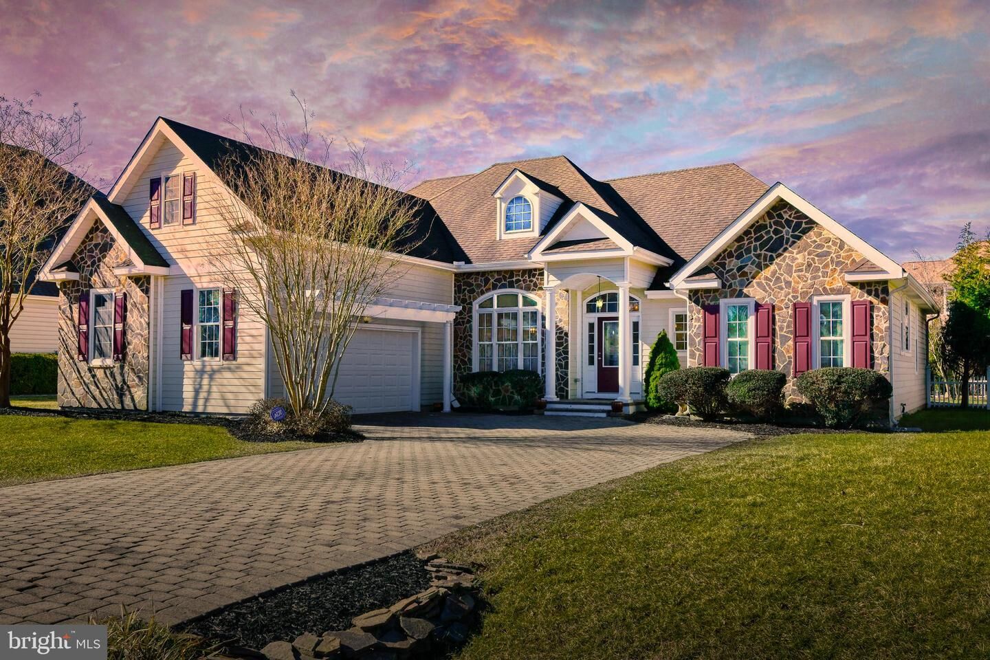 Property Photo:  152 E Buckingham Drive  DE 19971 
