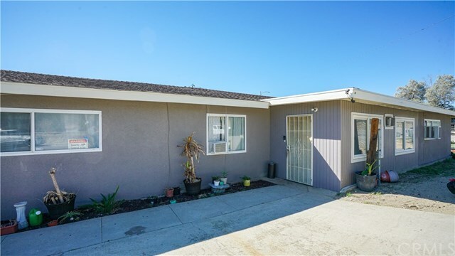 Property Photo:  1124 E Theodore Street  CA 92220 