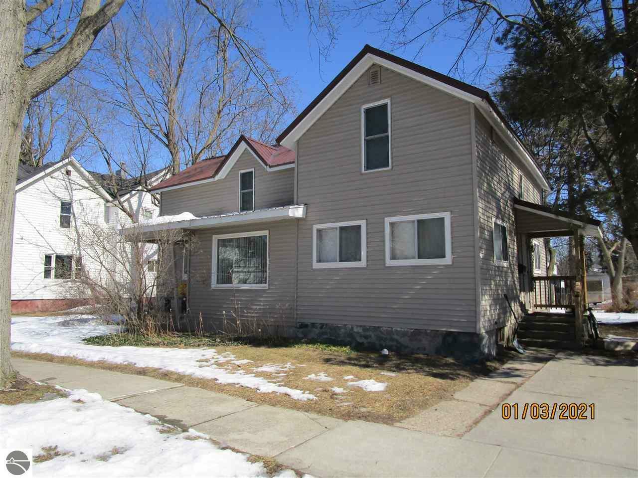 Property Photo:  309 S Lansing Street 309 1/2 S. Lansing St  MI 48858 