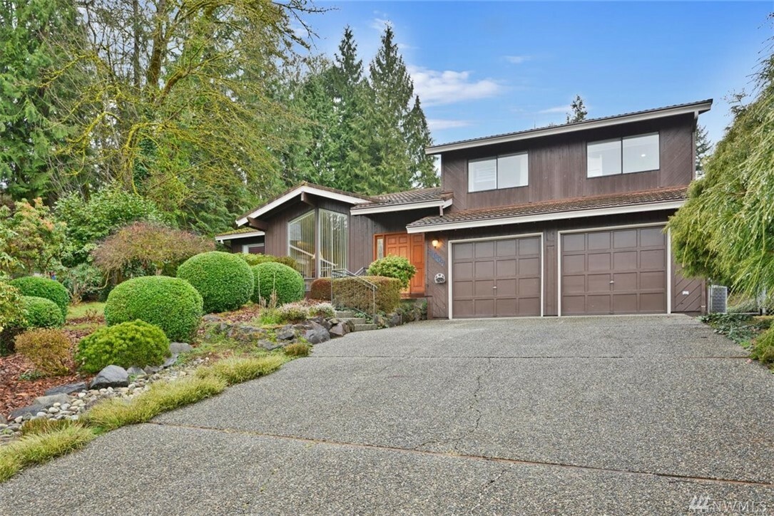 Property Photo:  4667 191st Ave SE  WA 98027 