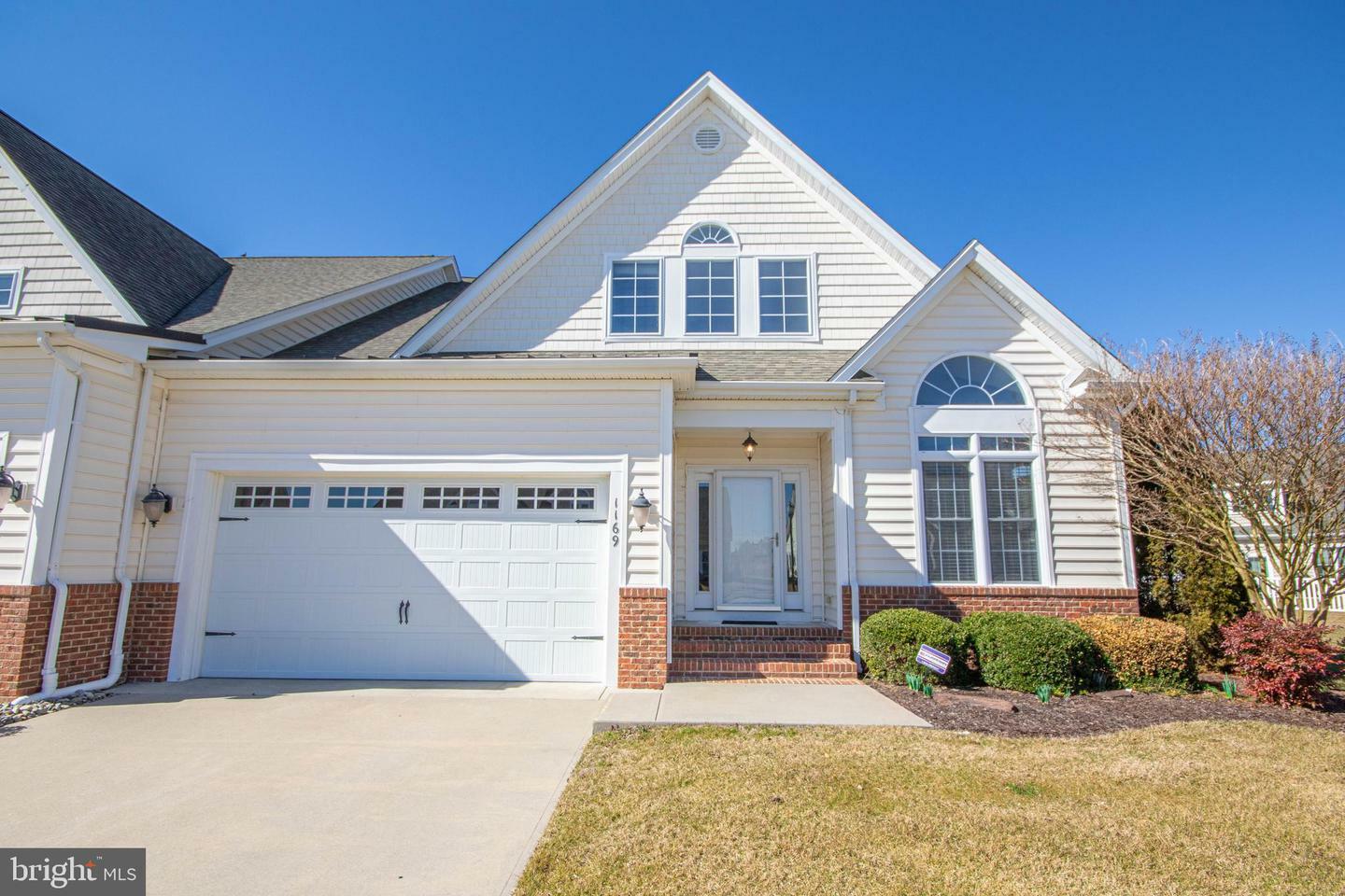 Property Photo: 1169 Kestrel Way MD 21804