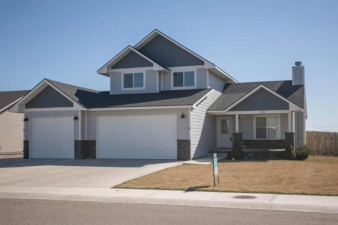 Property Photo:  3122 Park View Drive  KS 67846 