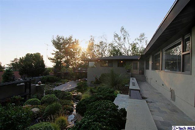 Property Photo: 2869 Winterhaven Lane CA 91001