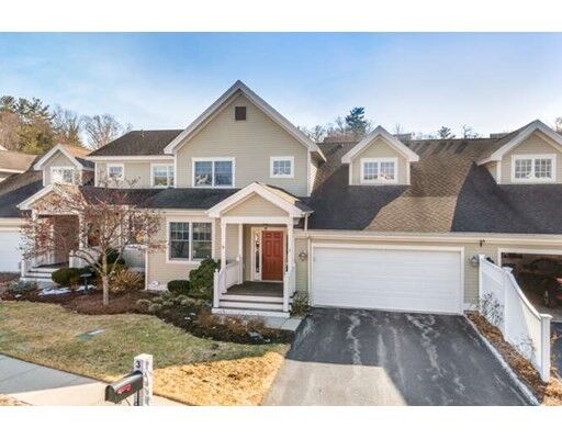 Property Photo:  3 Country Club Ln 3  MA 01949 