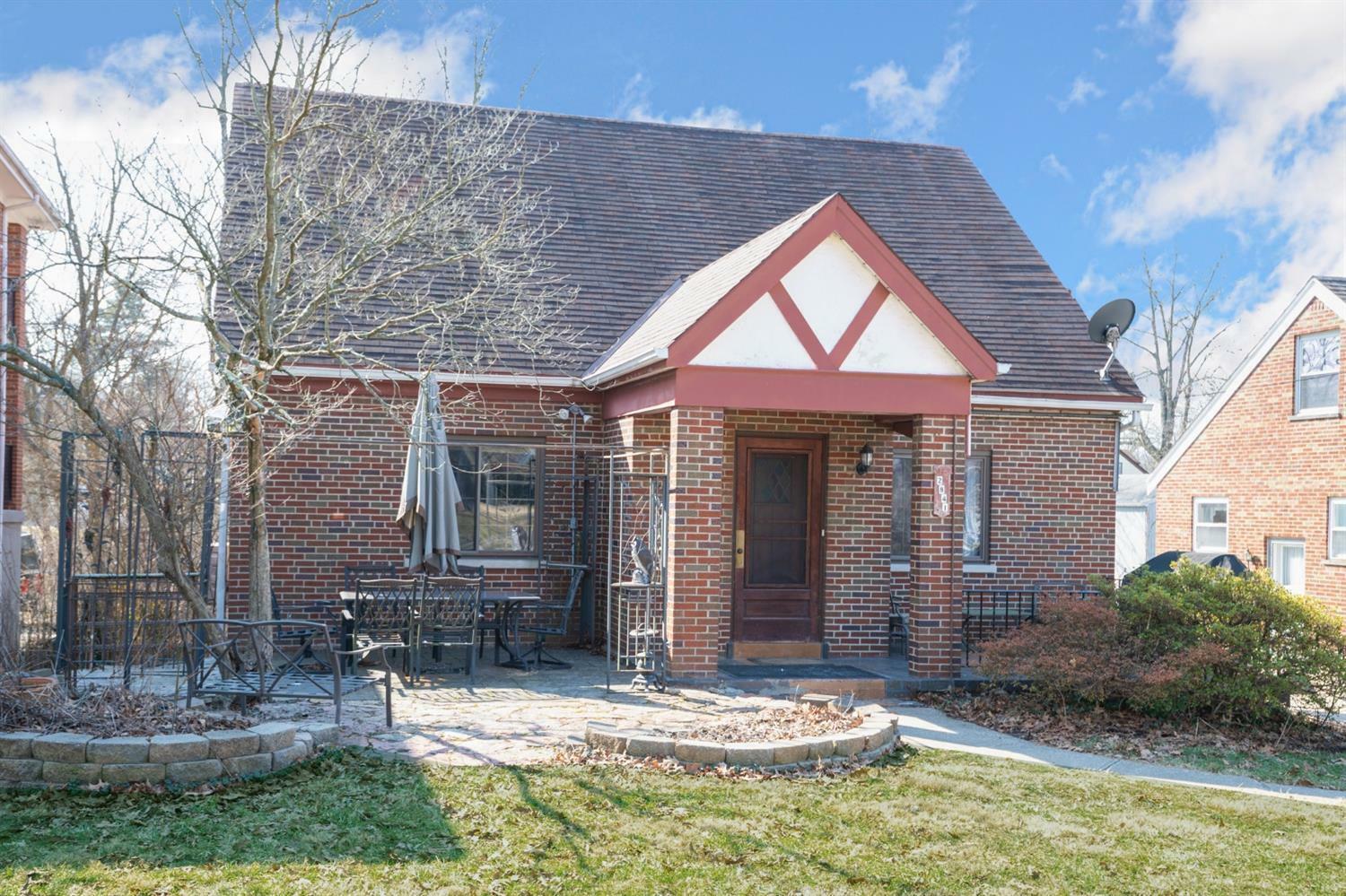 Property Photo: 2841 Jessup Rd OH 45239