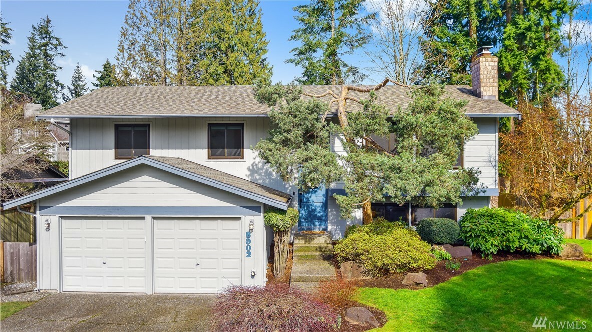 Property Photo: 8902 NE 195th St WA 98011