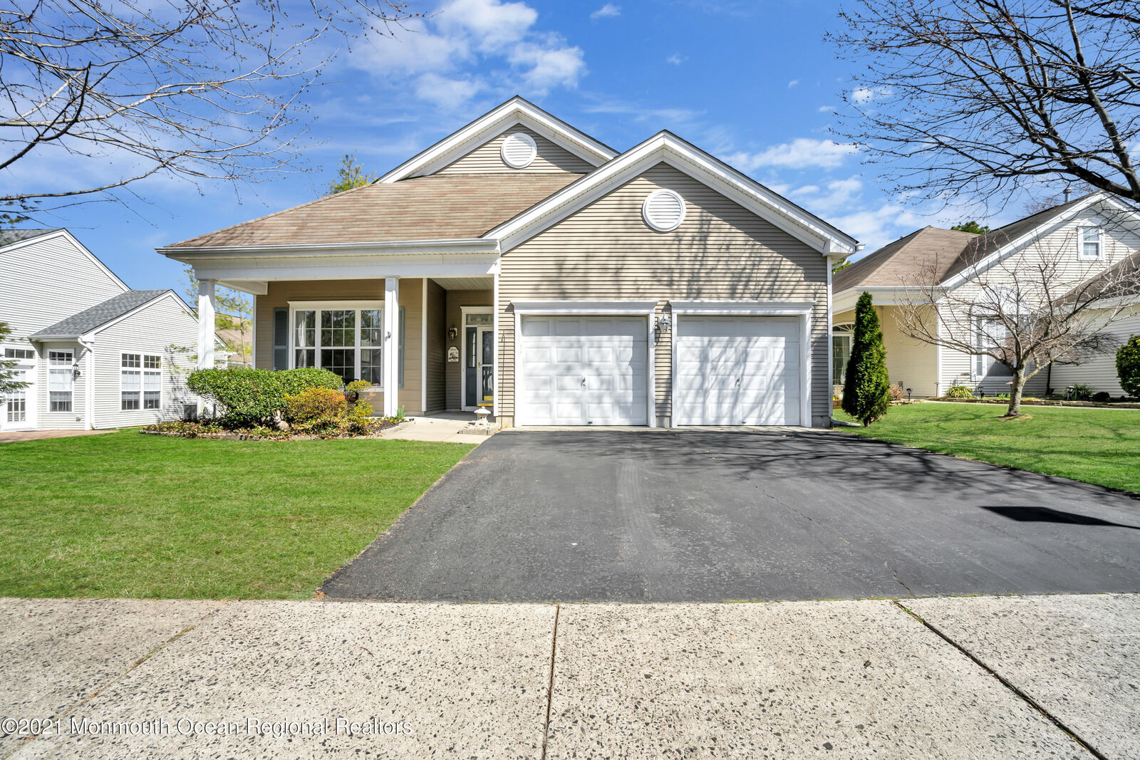 Property Photo:  7 Springtide Road  NJ 08701 