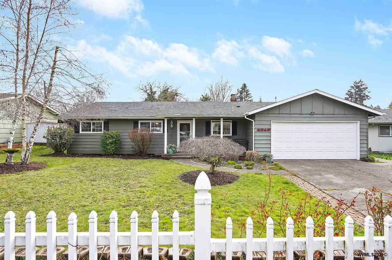 Property Photo: 4710 Gardner Rd SE OR 97302
