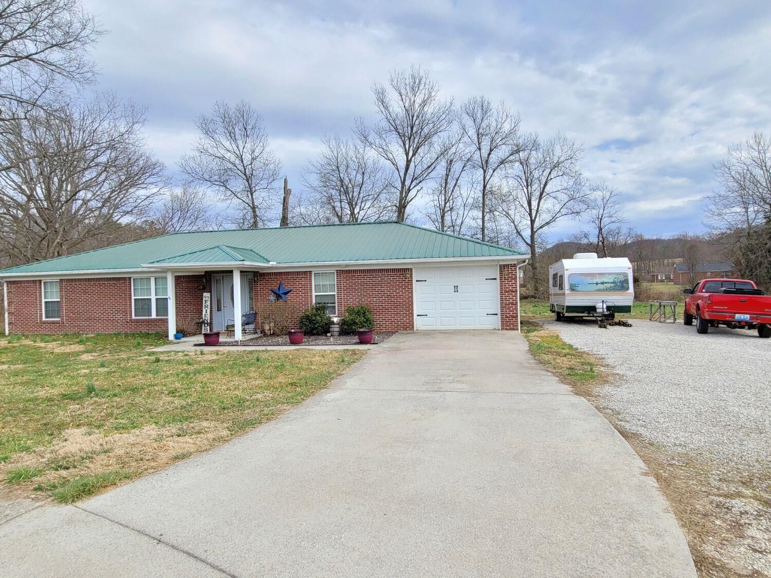 Property Photo: 205 Rucker Court KY 40403
