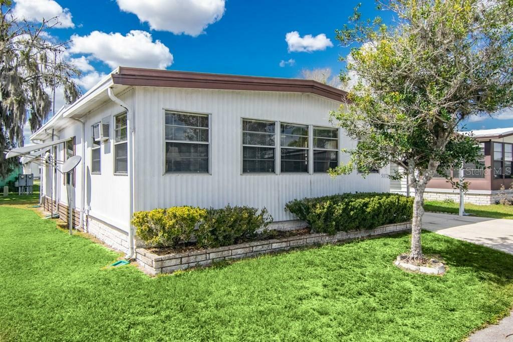 Property Photo:  5333 Montego Drive  FL 33541 