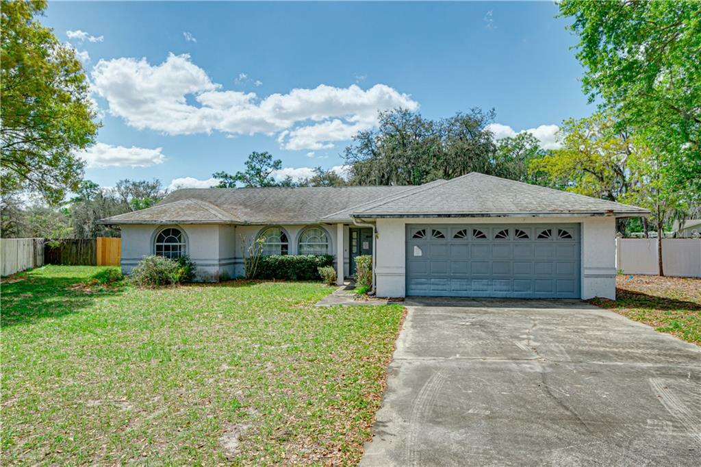 Property Photo:  1517 Archers Path  FL 33809 