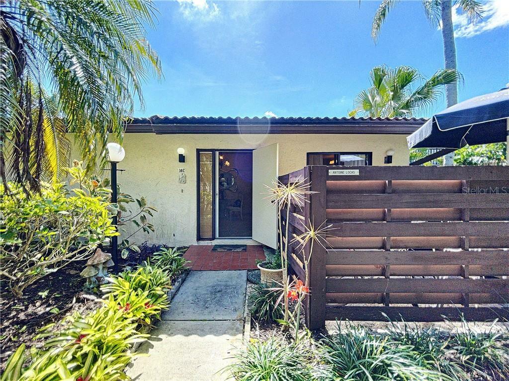 Property Photo: 5400 34th Street W 14C FL 34210