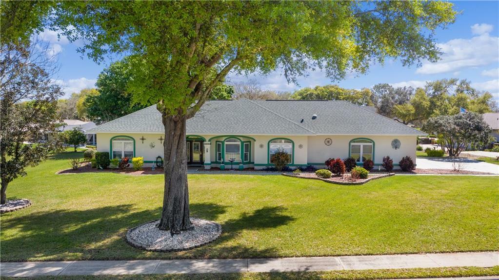 Property Photo:  39622 Harbor Hills Boulevard  FL 32159 