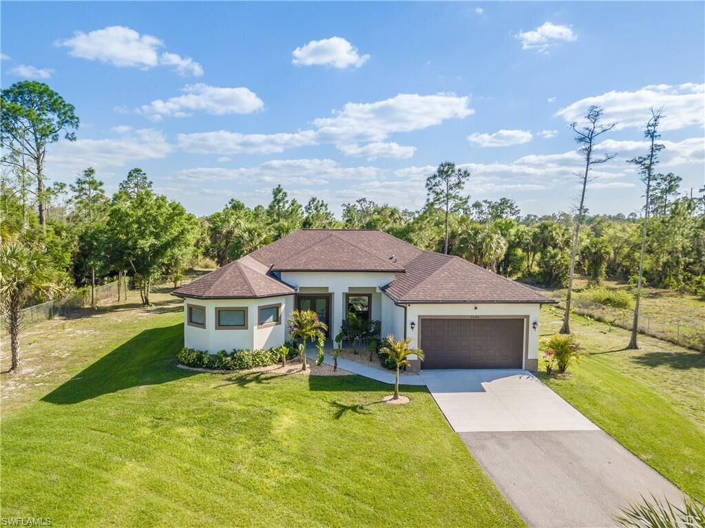 Property Photo:  2390 4th Ave SE  FL 34117 