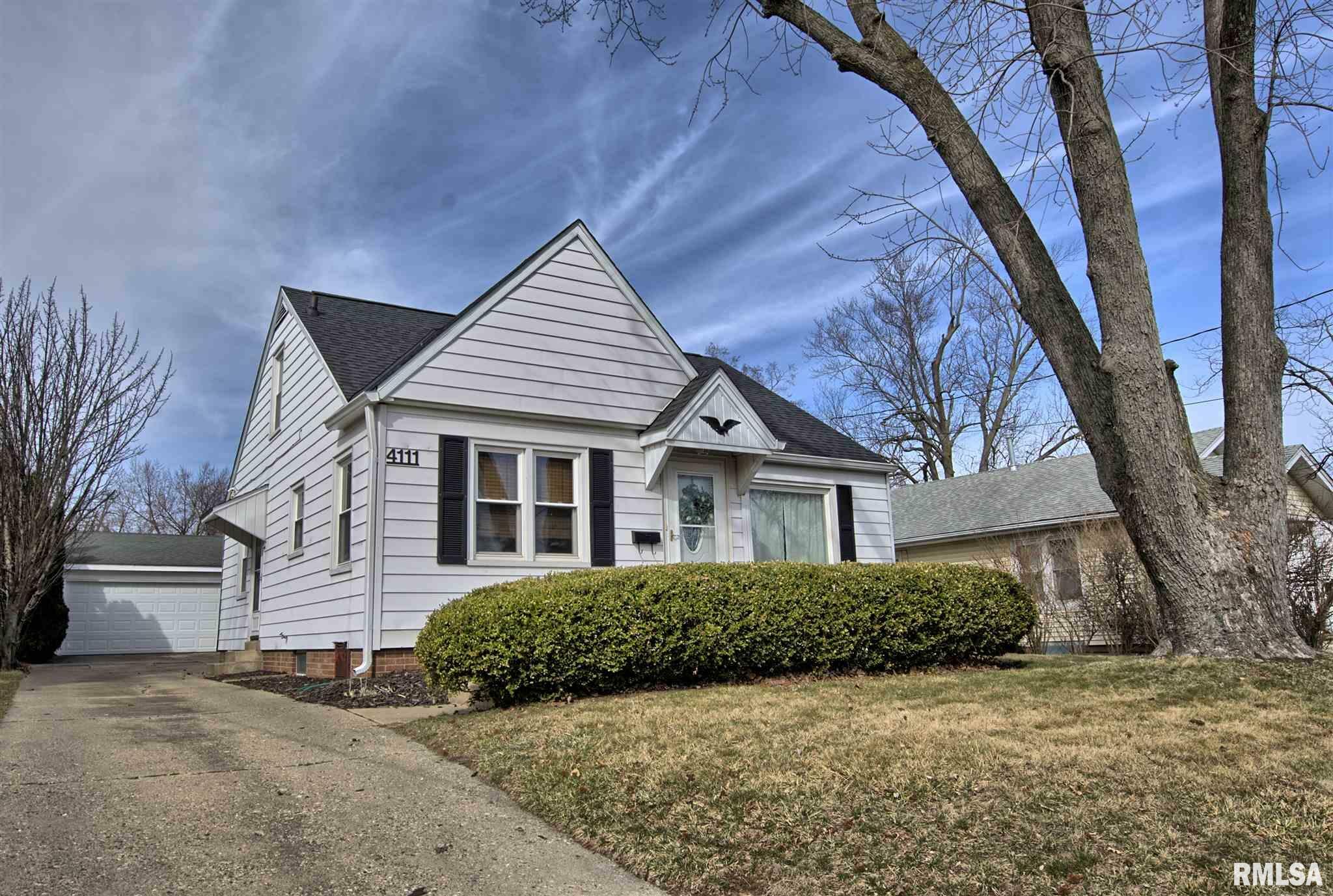 Property Photo:  4111 N Columbus  IL 61614 