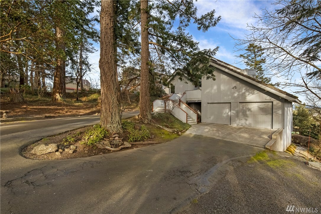 Property Photo:  480 Hillcrest Place  WA 98250 