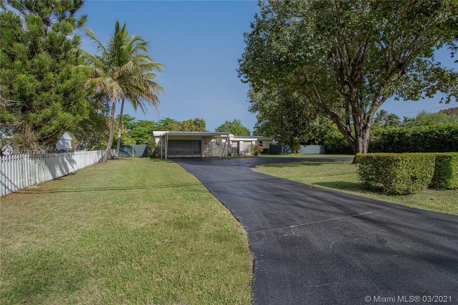 Property Photo:  5945 SW 85th Ave  FL 33143 