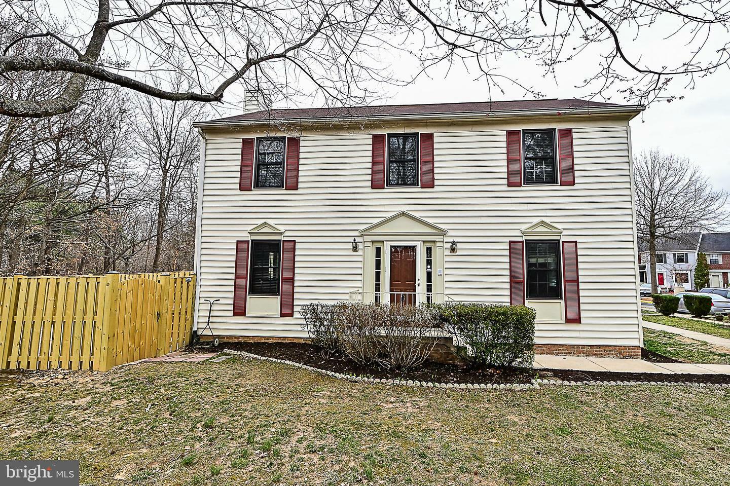 Property Photo: 8616 Western Oak Drive VA 22153