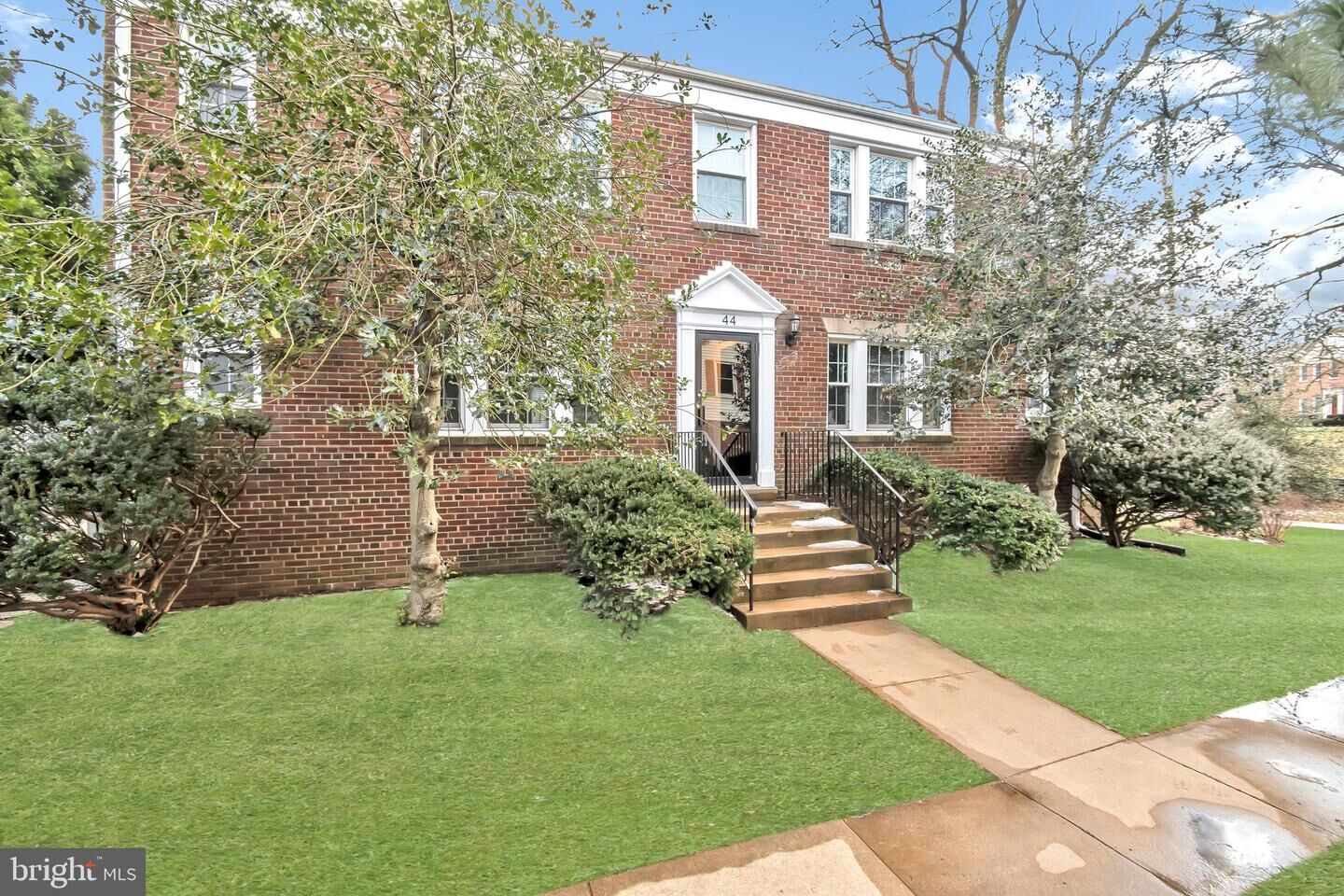 Property Photo: 44 N Bedford Street 4 VA 22201