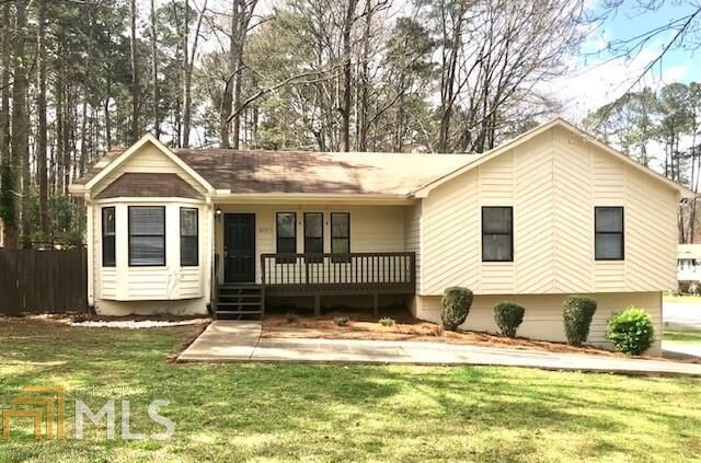 Property Photo:  647 Sunshine Trace NW  GA 30102 
