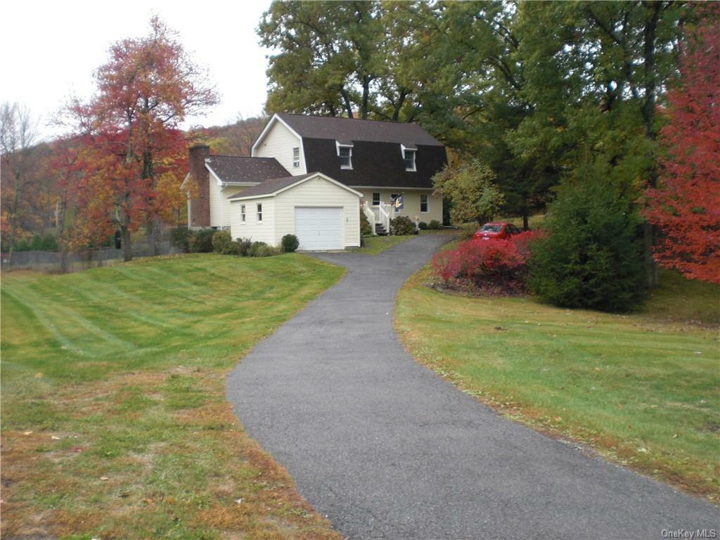 Property Photo:  16 Deforest Lane  NY 12540 