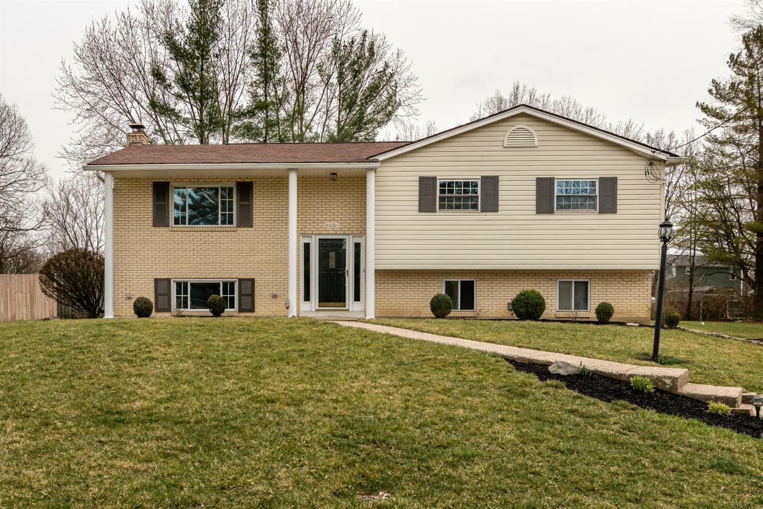 Property Photo:  8438 Meadowlark Ct  OH 45069 